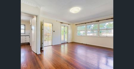 Everything at your fingertips - Photo 3