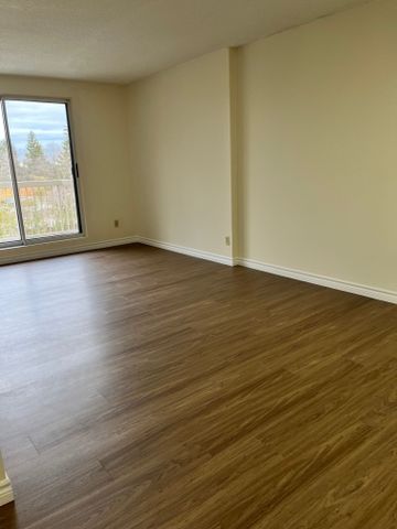 For Lease - 131 Edgehill Drive Unit# O12, Barrie, Ontario - Photo 4