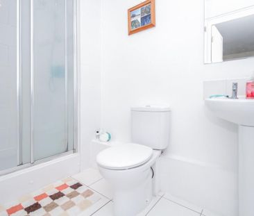 2 bedroom apartment to rent - Photo 6