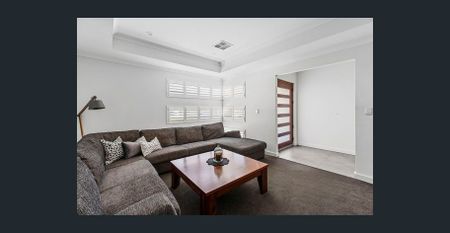 THE FAMILY-SIZED TREEBY HOME YOU'VE BEEN WAITING FOR! - Photo 4