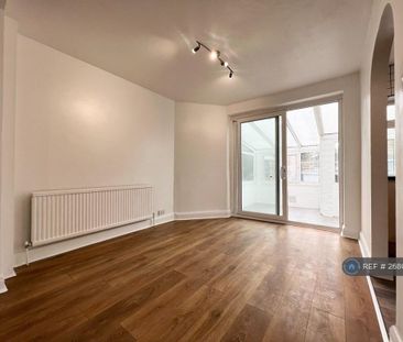 3 bedroom terraced house to rent - Photo 1