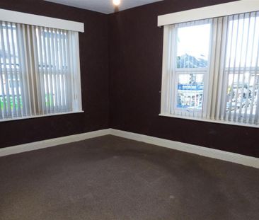 3 bedroom apartment to rent - Photo 3