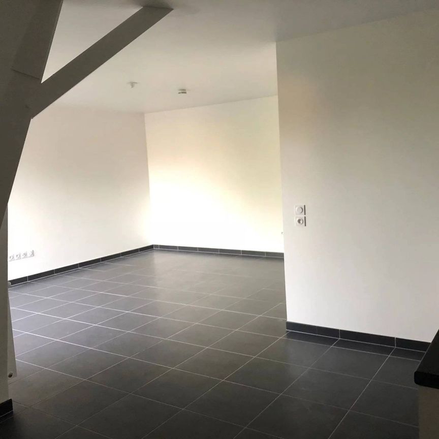 Grand F2 de 50,95 m² à 15 minutes gare - Photo 1