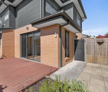 3 bedroom townhouse in prime location - Photo 5