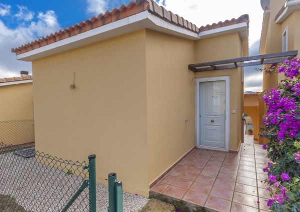 Villa for rent in Gata de Gorgos