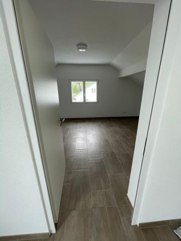 3.5 DG -Wohnung mit Balkon - Photo 2