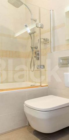 Spacious two bed located within minutes to Marylebone Tube & Regents Park - Photo 1