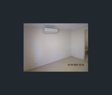 Ideal Spacious Family Home with 3 Split System A/C. 3 Spacious Bedr... - Photo 4