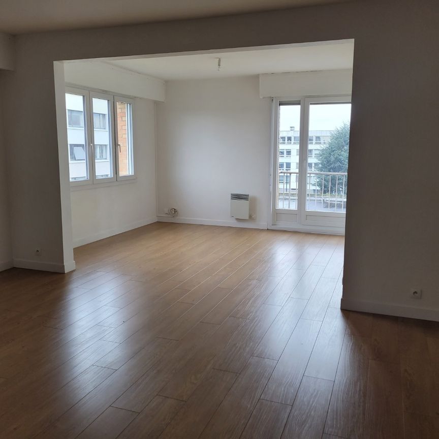 Location Appartement 4 pièces 113m² VALENCIENNES 59300 - Photo 1