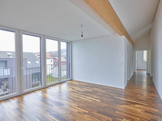 Exklusive Attikawohnung mit grossem Balkon & Top-Ausstattung - Photo 1