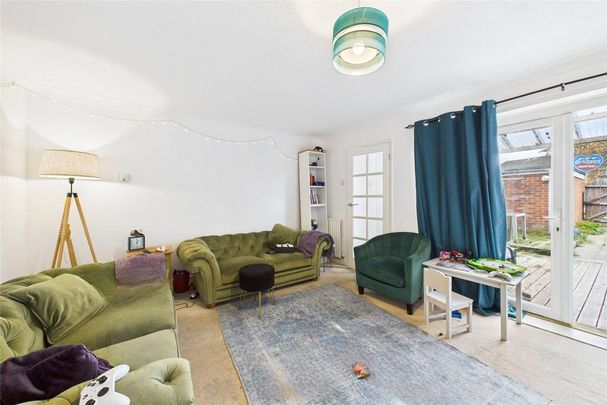 3 bedroom terraced house to rent - Photo 1
