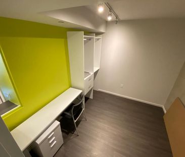 For Lease - 105 Champagne Avenue Unit# 707, Dows Lake - Civic Hospi... - Photo 2