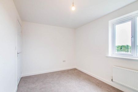 3 bedroom detached house to rent - Photo 4