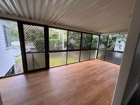 HIGHSET HOME IN THE HEART OF GRACEVILLE - Photo 3