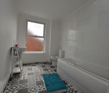1 bedroom property to rent - Photo 3
