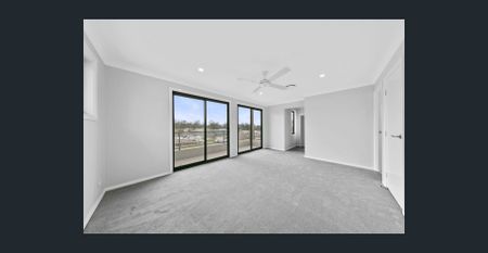 CAPHILLY ESTATE - BRAND NEW TWO STOREY HOME - Photo 5