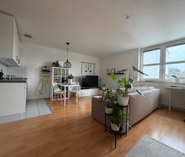 Geräumiges 1-Zimmer-Apartment mit Schlafnische für Studenten im Stu... - Photo 1