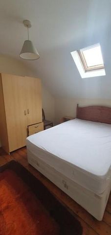 STUDENT ACCOMMODATION, 3 College Terrace, Derry/Londonderry, BT48 7NZ - Photo 4