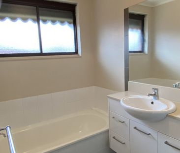 2 / 91 Numurkah Road, SHEPPARTON VIC 3630 - Photo 3