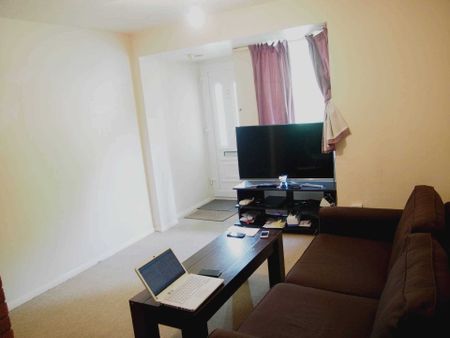 Park View Court, High Wycombe - Photo 4