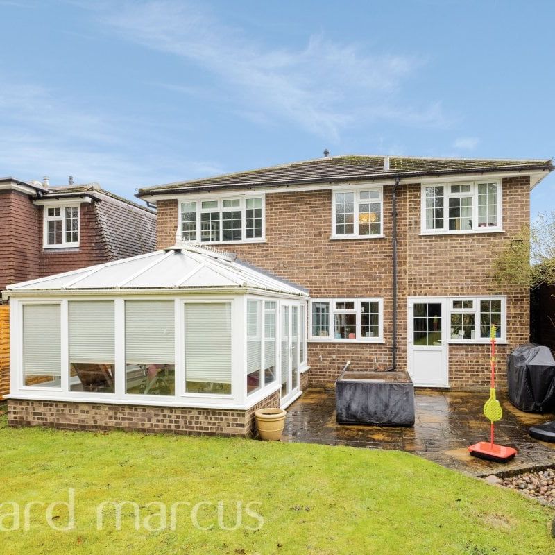 Spencer Close - Photo 1