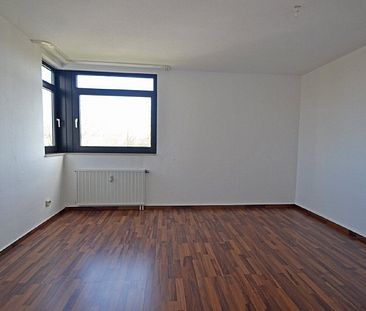 TOPLAGE! Großzügig geschnittene 2-Zimmer-Wohnung mit Loggia! - Foto 5