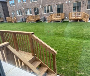 For Lease - 36 John Canning Way, Markham, Ontario - Photo 4