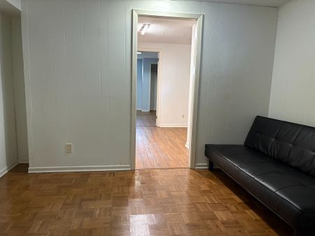 For Lease - 4 Ailsa Craig Court Unit# Basement, Toronto, Ontario - Photo 5