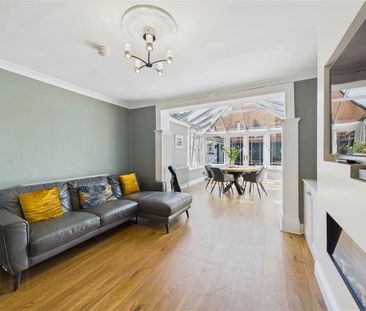 166 Upper Dunmurry Lane, Belfast, BT17 0HE - Photo 1