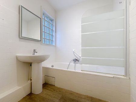 Location Appartement 2 pièces 51m² CANNES 06400 - Photo 4