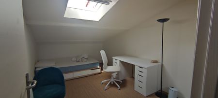 Location Appartement 4 pièces 74m² SETE 34200 - Photo 4