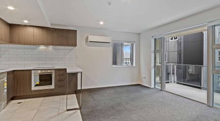 Contemporary Apartment - Photo 3