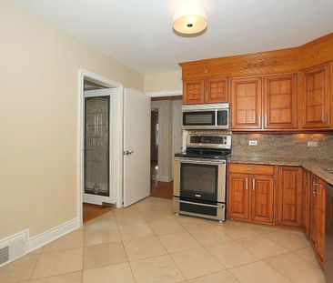 For Lease - 34 Gwendolen Crescent, Toronto, Ontario - Photo 1