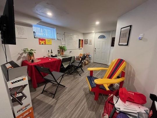 711 Brock Street - Lower Unit, 2 bed, 1 bath - $300 SIGNING BONUS - Photo 1