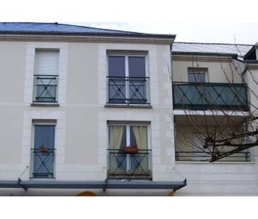 Location Appartement 2 pièces 43m² ST DENIS DE L HOTEL 45550 - Photo 5