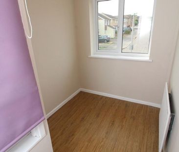 3 bedroom end of terrace house to rent - Photo 6