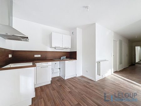Location Appartement 4 pièces 82m² BOURG ACHARD 27310 - Photo 3