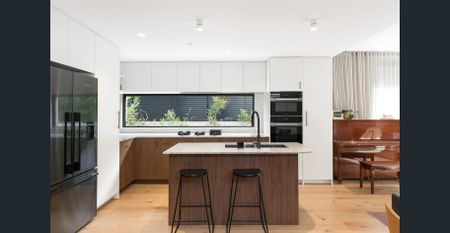 Boutique Contemporary Living - Photo 3