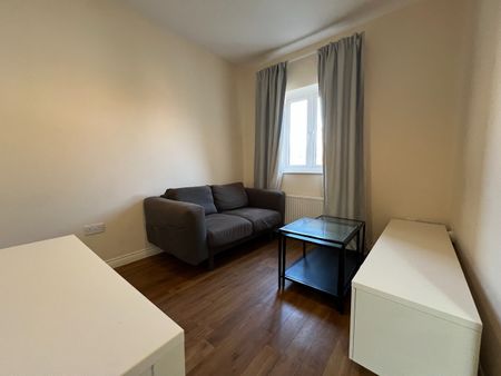 1 Bed Terraced House, Signals Drive, CV3 - Photo 4