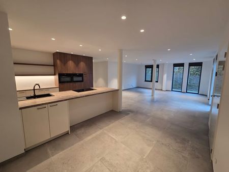 Appartement te huur - Foto 2