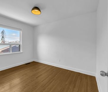 For Lease - 79 Kanarick Crescent, Toronto, Ontario - Photo 4