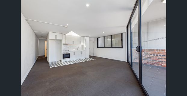 Stylish 1-Bedroom Apartment in the Heart of Darlinghurst – Little Oxford Street - Photo 1