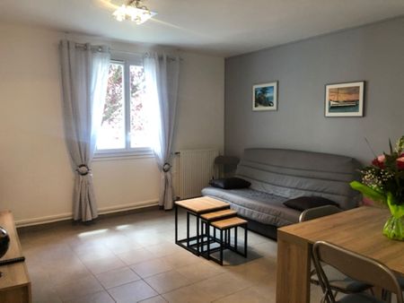 Location Appartement 3 pièces 58m² - Photo 2