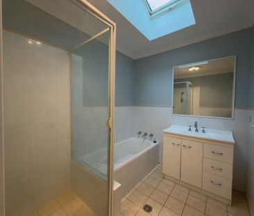 Neat & Spacious Family Home in Prime Location - Photo 1