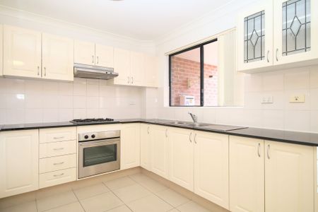 Freshly Painted Two Bedroom Unit - Photo 4