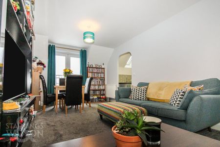 1 bedroom flat to rent - Photo 3