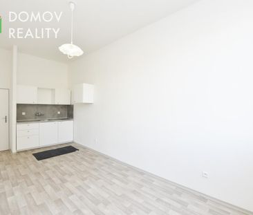 Pronájem bytu 1+kk 24 m2 - Fotografie 2