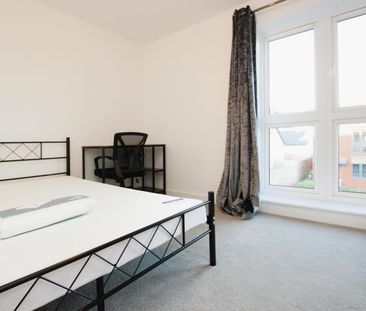 3 bedroom terraced house to rent - Photo 4