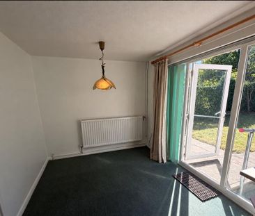 4 bedroom property to rent - Photo 2