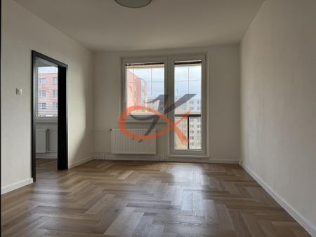 Pronájem bytu 3+1 70 m2 - Fotografie 4